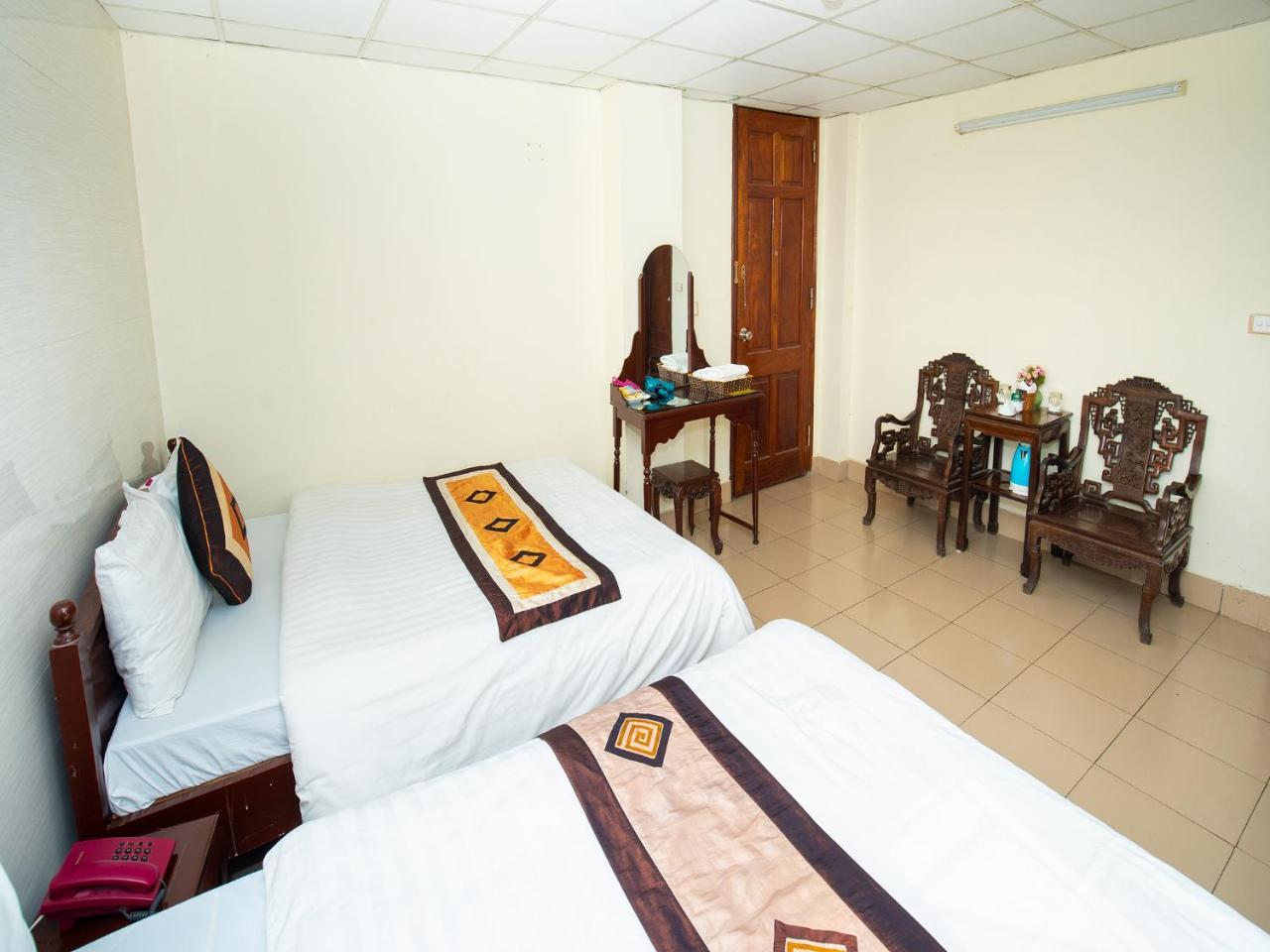 Ho Sen Xanh Hotel Hanoi Exterior foto