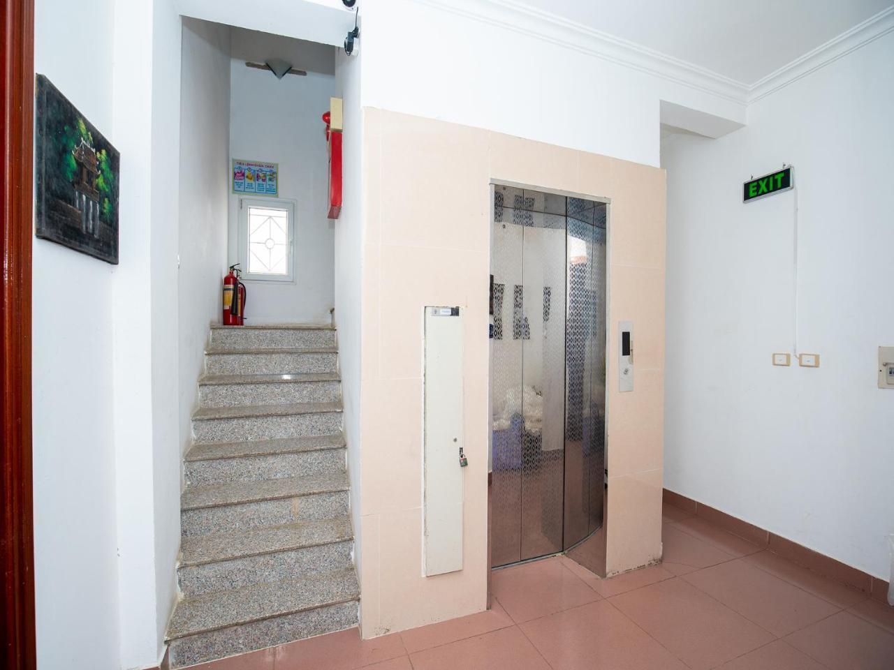 Ho Sen Xanh Hotel Hanoi Exterior foto