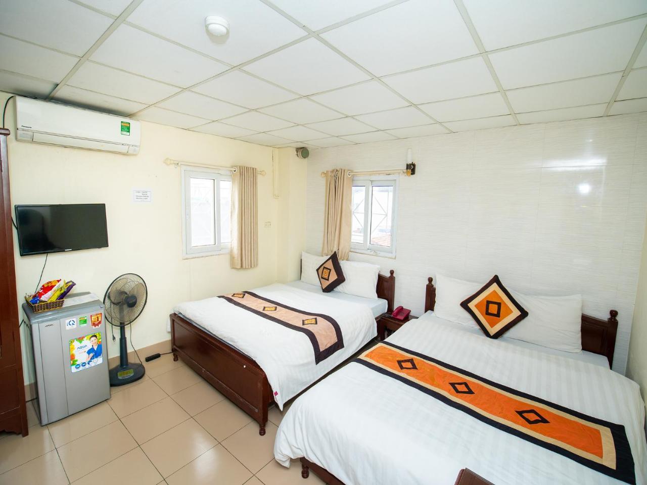 Ho Sen Xanh Hotel Hanoi Exterior foto