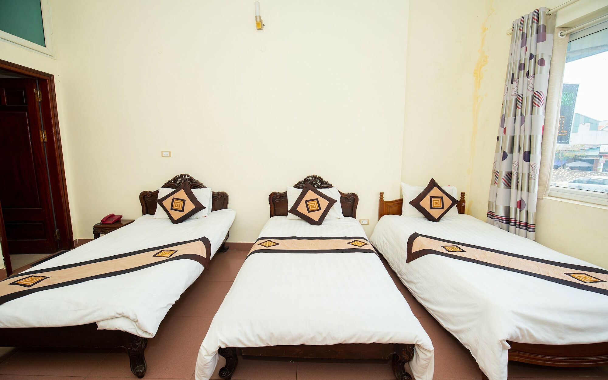 Ho Sen Xanh Hotel Hanoi Exterior foto
